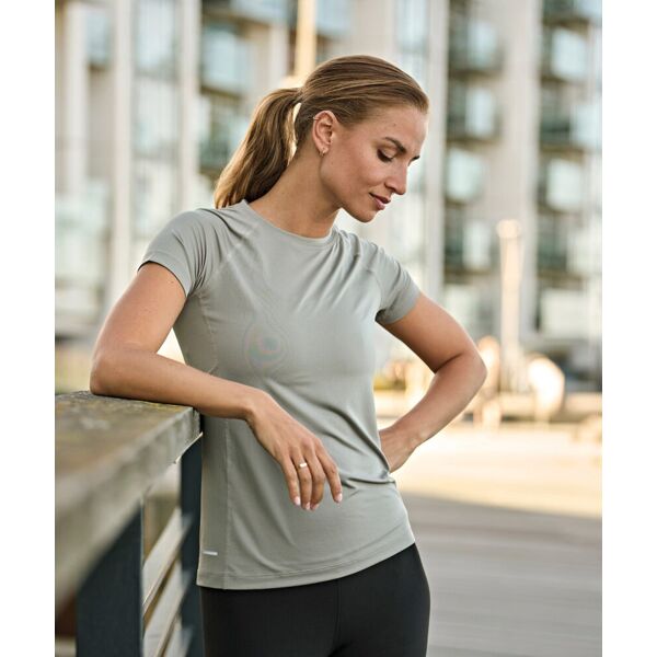 Women’s CoolDry tee (7021) Thumbnail