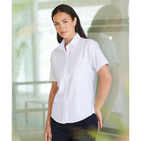 Women's short sleeve classic Oxford shirt Thumbnail