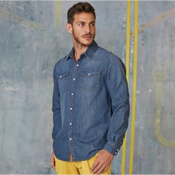 Men's long-sleeved denim shirt Thumbnail