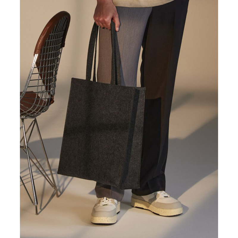 Felt tote bag Thumbnail